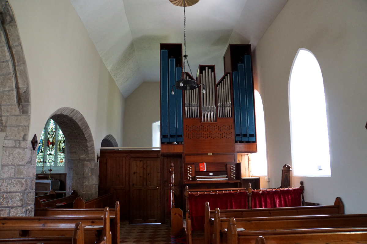 eglwys-sant-mihangel-st-michael-s-church-gallery