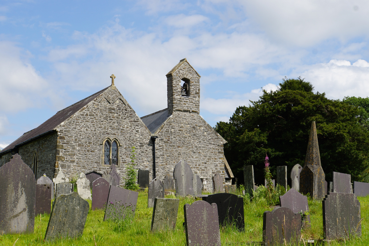 eglwys-sant-mihangel-st-michael-s-church-gallery